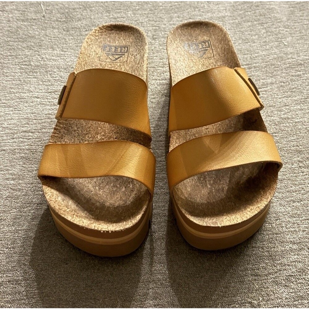 REEF Cushion Vista Hi 2.5 Woman's Platform Sandal Size 6 "Natural" Tan Vegan